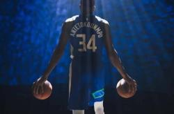 开云体育官网-雄鹿主场残暴击溃开拓者，字母哥攻下27分的简单介绍