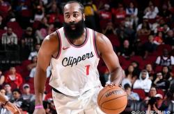 开云体育官方网站-火箭惜败快船，球星受伤拖累团队