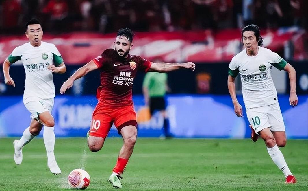 包含上海上港主场负于上海申花，遭遇不利的词条