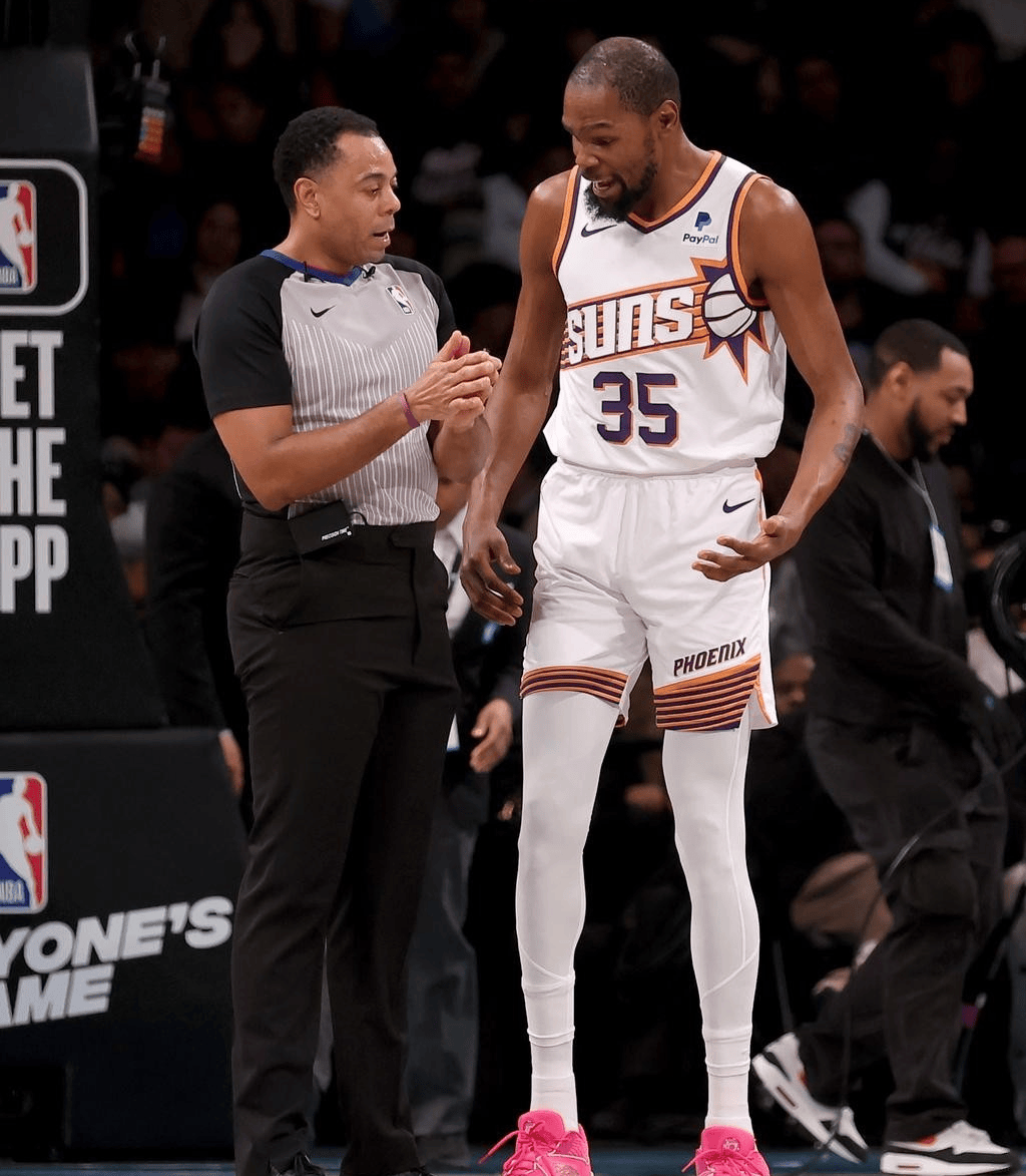 篮网主场击败凯尔特人，杜兰特再度爆发